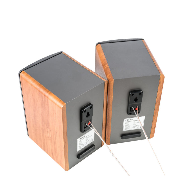 EAN 6923520267439 - Edifier P12 altavoz Gris, Madera Alámbrico 20 W imagen 4