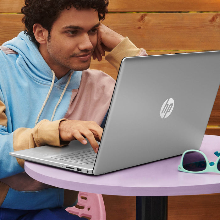EAN 0198701699996 - HP 17-cn3005ns Intel® Core™ i7 i7-1355U Portátil 43,9 cm (17.3") Full HD 16 GB DDR4-SDRAM 512 GB SSD Wi-F imagen 4