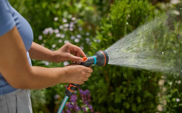 EAN 4066407024854 - Gardena 18370-20 pistola de pulverización de agua o boquilla Boquilla de lavado Gris, Naranja, Negro imagen 4