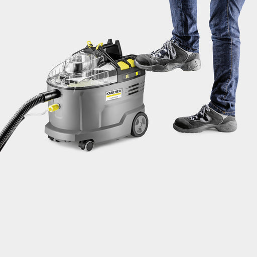 EAN 4054278680750 - Kärcher 1.101-700.0 máquina de limpieza de alfombras Caminar-detrás Profundo Negro, Gris, Amarillo imagen 2