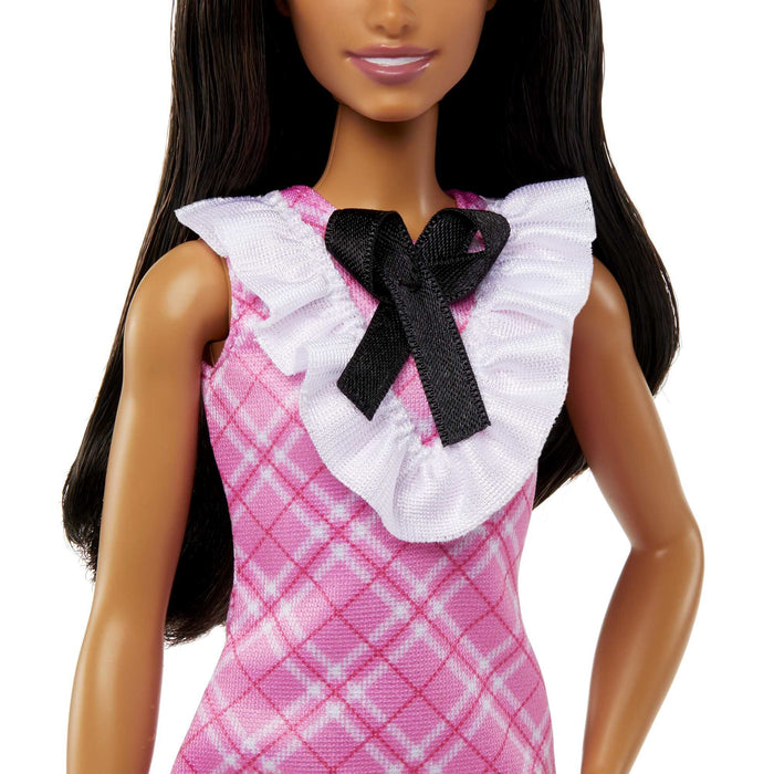 EAN 0194735094233 - Barbie Fashionistas HJT06 muñeca imagen 3