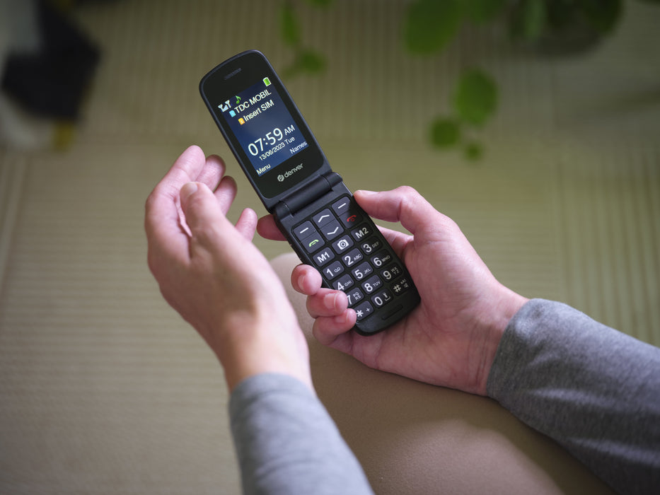 EAN 5706751074622 - Denver BAS-24600L 6,1 cm (2.4") 270 g Negro Teléfono para personas mayores imagen 6