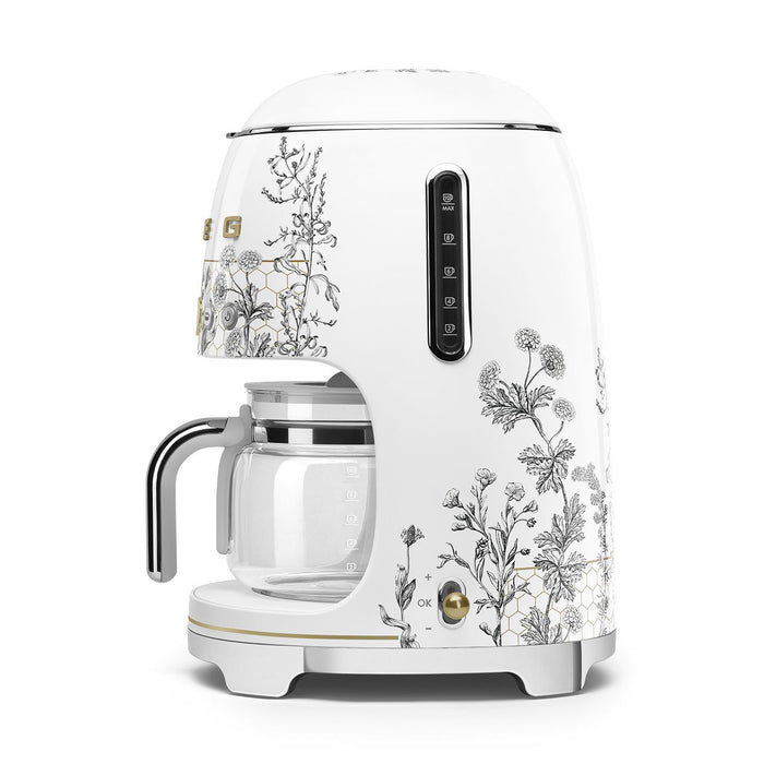 EAN 8017709280550 - Smeg DCF02WHEU cafetera eléctrica Totalmente automática Cafetera de filtro 1,4 L imagen 13