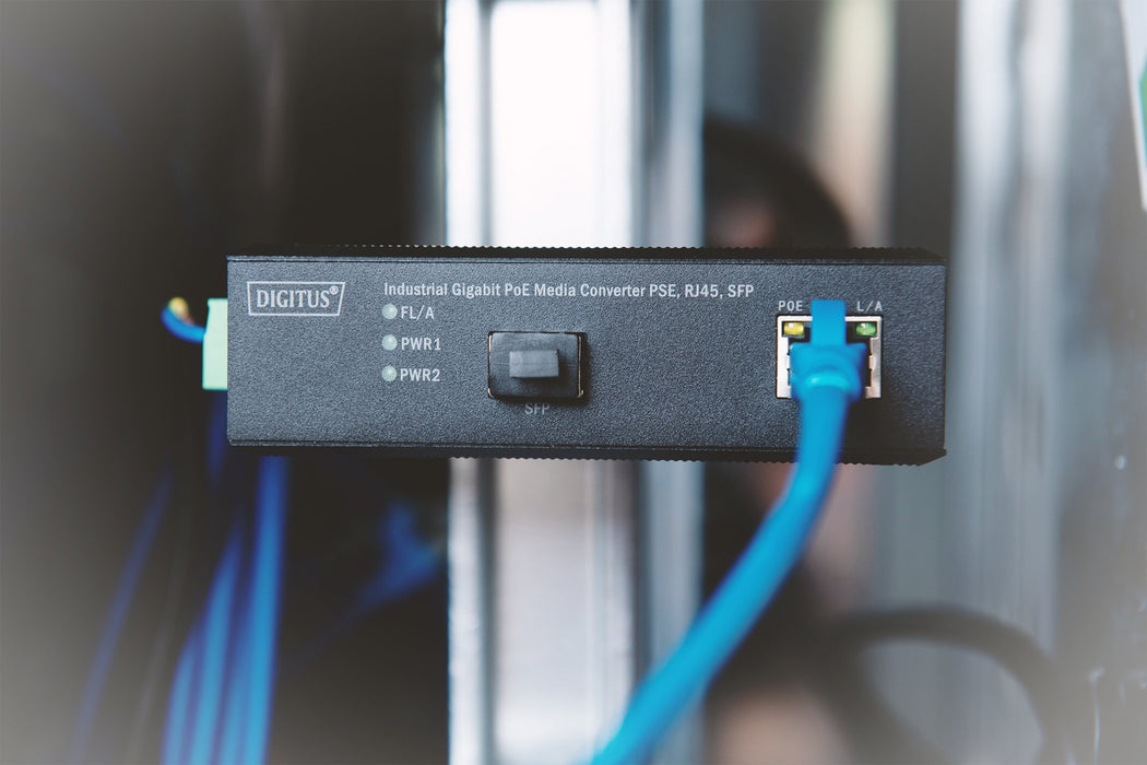 EAN 4016032445777 - Digitus DN-652104 convertidor de medio 1000 Mbit/s Negro imagen 2