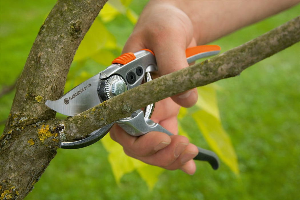 EAN 4078500870207 - Gardena Premium BP 50 tijeras de podar Evitar Negro, Naranja imagen 2