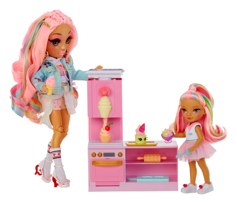 EAN 0035051522058 - Rainbow High Little Dessert Shop with Kandy Playset imagen 9