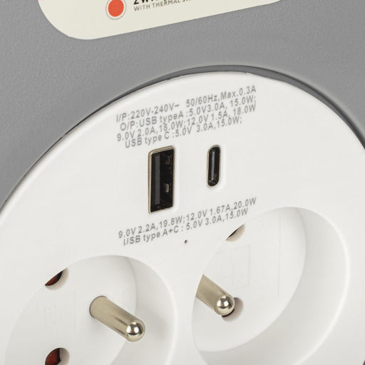 EAN 5901811410611 - Montis Przedłużacz domowy zwijany z USB 10m MT188 2 salidas AC imagen 2