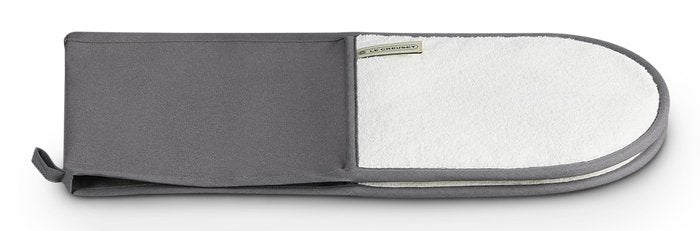 EAN 0630870209137 - Le Creuset 95001000444000 manopla y guante para horno Agarrador de cocina 1 pieza(s) Gris Algodón imagen 1