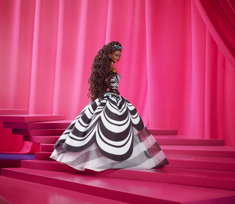 EAN 0194735181094 - Barbie Signature HRM59 muñeca imagen 13