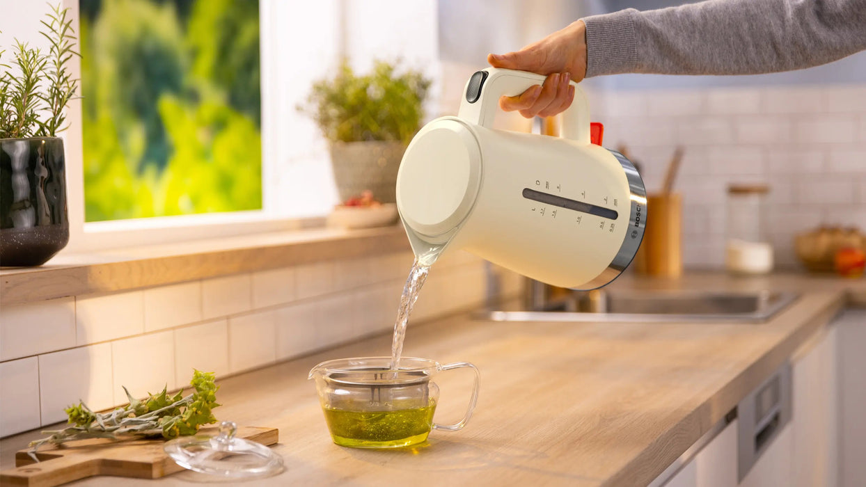 EAN 4242005400706 - Bosch MyMoment tetera eléctrica 1,7 L 2400 W Crema de color imagen 7