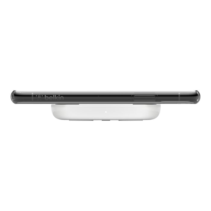 EAN 0745883796205 - Belkin WIA001BTWH cargador de dispositivo móvil Teléfono Blanco Corriente alterna Cargador inalámbrico Ca imagen 6