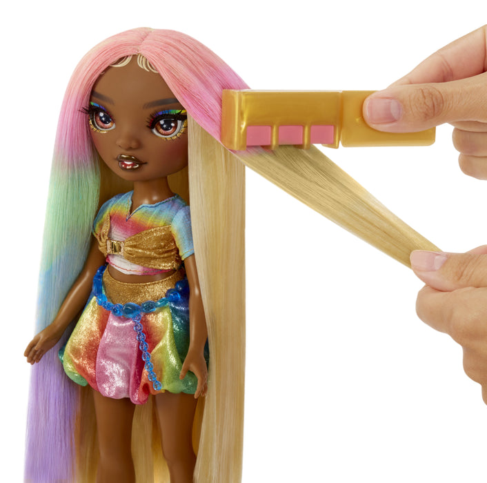 EAN 0035051526797 - Rainbow High Hair Chalk & Style Doll- Meline (Gold) imagen 4