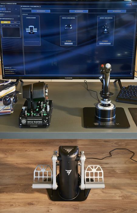 EAN 3362932915249 - Thrustmaster TPR Rudder Negro, Plata USB Simulador de Vuelo Analógico PC imagen 8