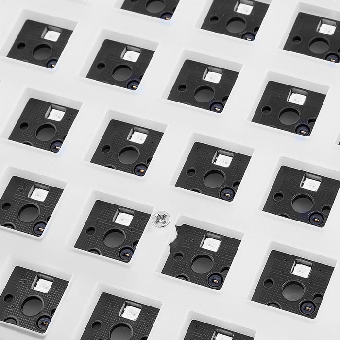 EAN 4044951039692 - Sharkoon SKILLER SGK50 S3 teclado Juego USB QWERTY Italiano Blanco imagen 4