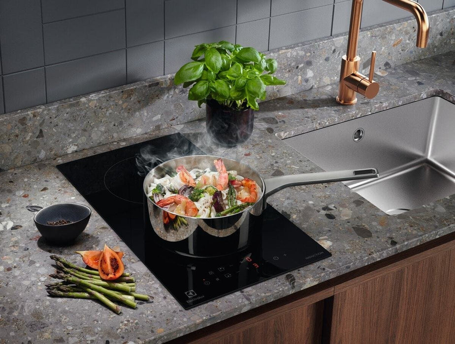 EAN 7332543982882 - Electrolux LIT30231C Negro Integrado 29 cm Con placa de inducción 2 zona(s) imagen 10