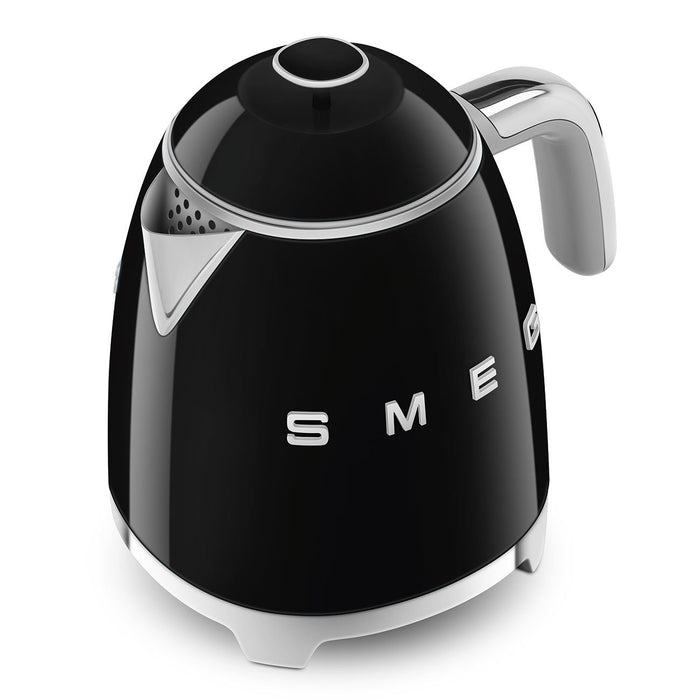 EAN 8017709302184 - Smeg KLF05BLEU tetera eléctrica 0,8 L 1400 W Negro imagen 5