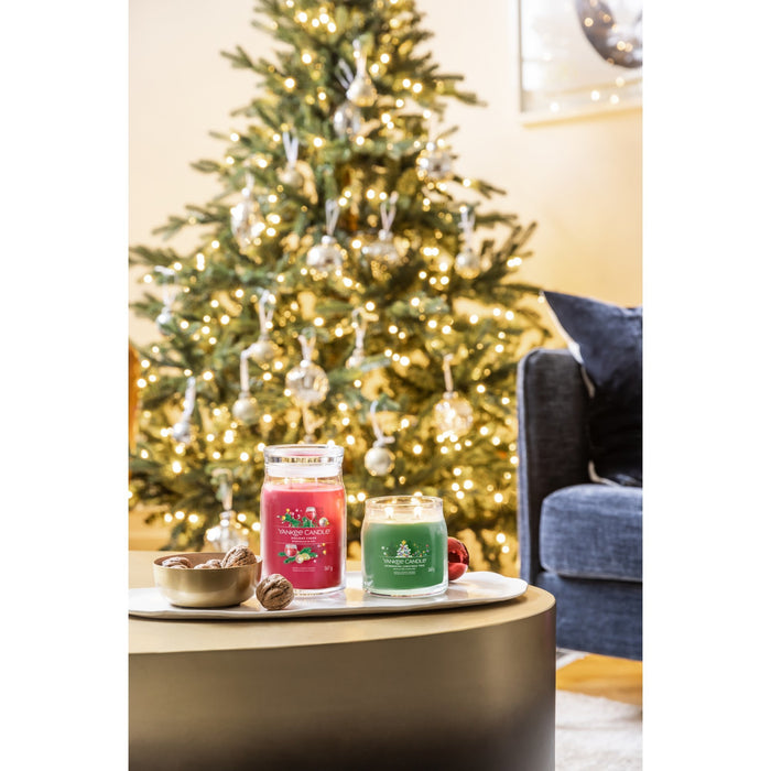 EAN 5038581154176 - Yankee Candle Shimmering Christmas Tree vela Cilindro Verde 1 pieza(s) imagen 2
