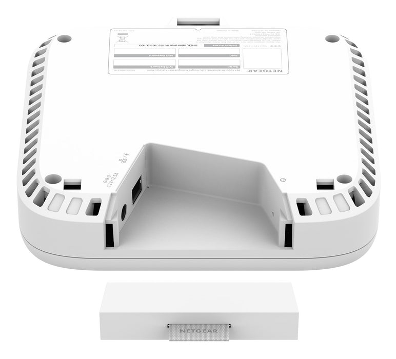 EAN 606449169423 - NETGEAR WBE718 9400 Mbit/s Blanco Energía sobre Ethernet (PoE) imagen 5