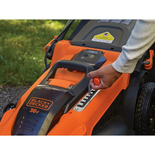 EAN 5035048715222 - Black & Decker CLMA4825L2-QW cortadora de césped Cortacésped manual Batería Negro, Naranja imagen 2