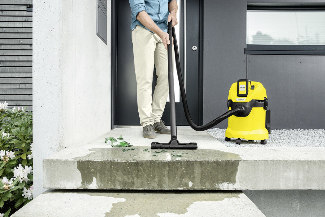 EAN 4054278287393 - Kärcher 1.629-910.0 extractor de polvo Negro, Amarillo 17 L 300 W imagen 8