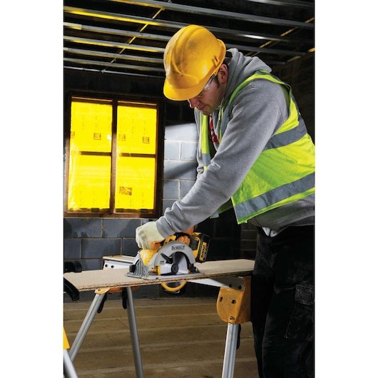 EAN 5035048555262 - DeWALT DCS391NT-XJ 16,5 cm Negro, Amarillo 5150 RPM imagen 3