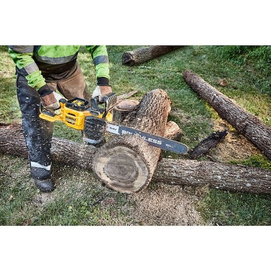 EAN 5035048751619 - DeWALT DCMCS575X1-QW motosierra imagen 5