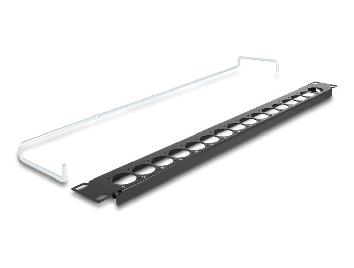 EAN 4043619670581 - DeLOCK 67058 panel de parcheo imagen 1