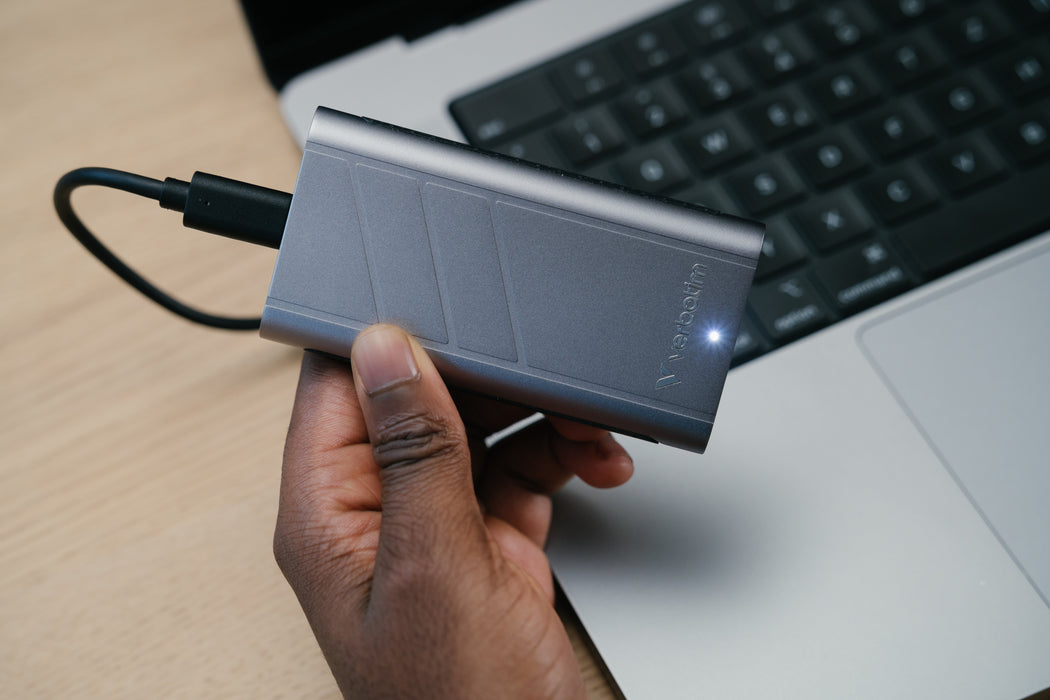 EAN 0023942320210 - Verbatim TurboMetal SSD USB4 1TB USB Tipo C USB4 Gen 2x2 Plata imagen 4