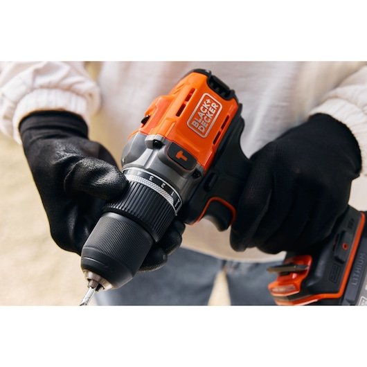 EAN 5035048833513 - Black & Decker BCD383D2XK-QW taladro Naranja imagen 8