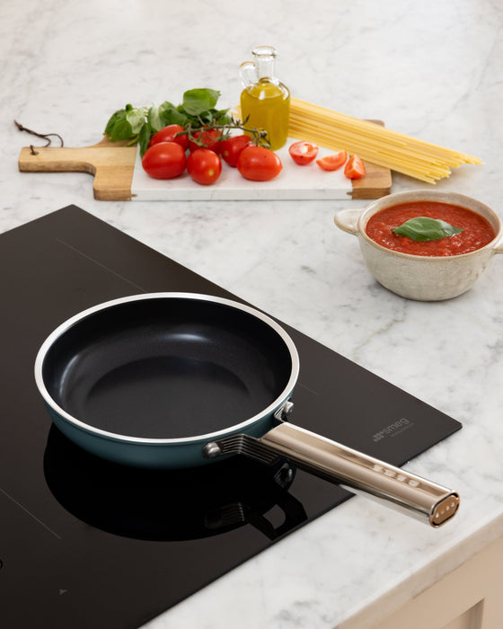 EAN 8017709356064 - Smeg FPF2402EGM cacerola imagen 11