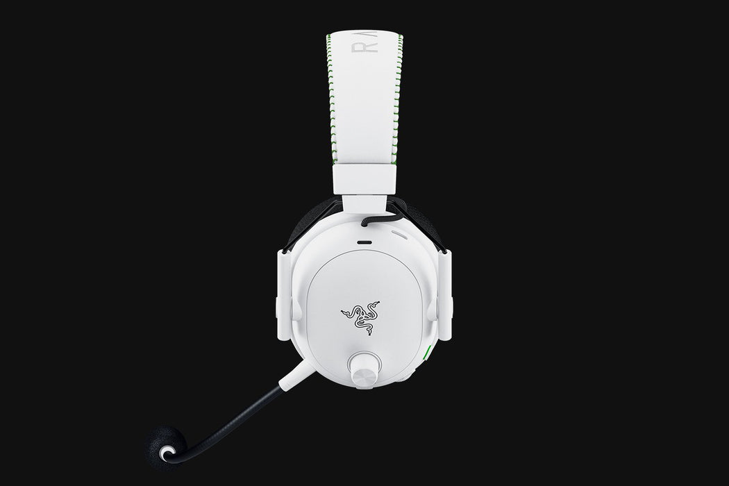 EAN 8887910061213 - Razer BlackShark V3 Pro Auriculares Inalámbrico y alámbrico Diadema Juego USB tipo A Bluetooth Blanco imagen 4
