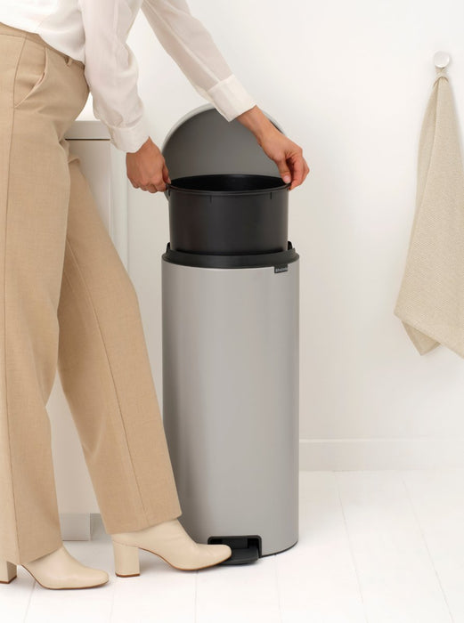 EAN 8710755254949 - Brabantia NewIcon Ovalado Acero Gris imagen 4