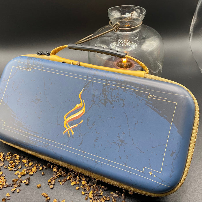 EAN 3760352732734 - Lexip Warner Hogwarts Legacy - Ancient Magic Funda protectora rígida Nintendo Azul, Oro imagen 2
