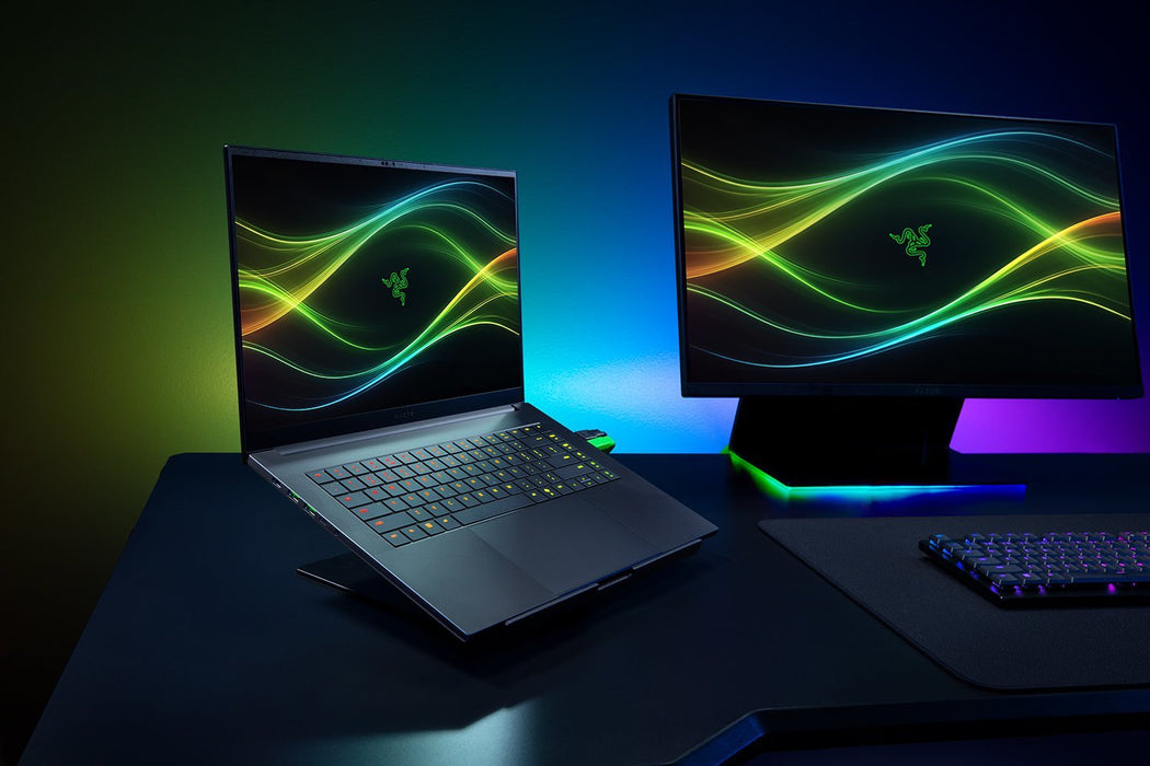 EAN 8887910016909 - Razer Blade 16 Intel Core Ultra 9 386H Portátil 40,6 cm (16") WQXGA 32 GB LPDDR5x-SDRAM 2 TB SSD NVIDIA G imagen 6