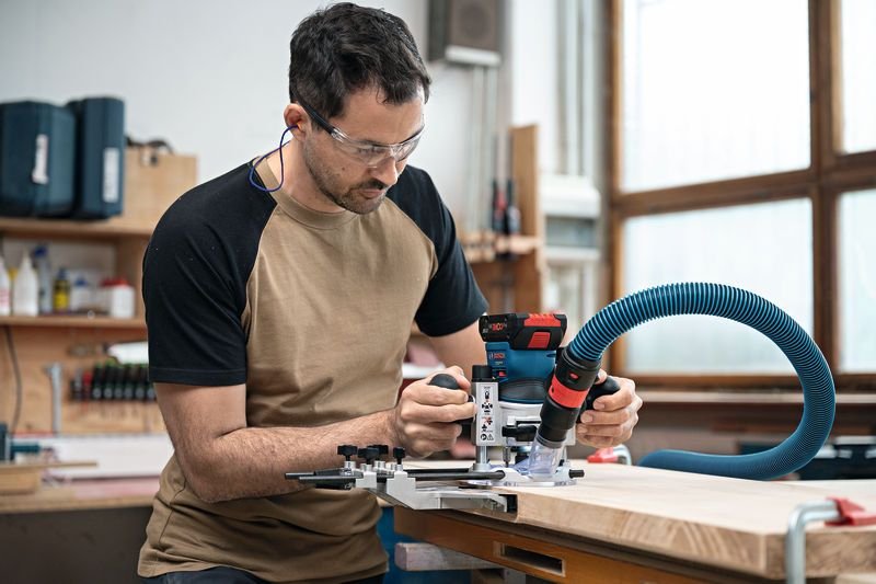 EAN 4059952640778 - Bosch GKF 18V-8 Negro, Azul 30000 RPM imagen 8