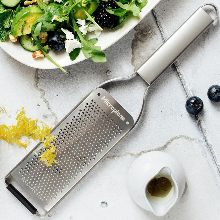 EAN 98399590042 - Microplane 59004 cortador de verduras en espiral o rallador manual Rallador plano Gris, Acero inoxidable imagen 3