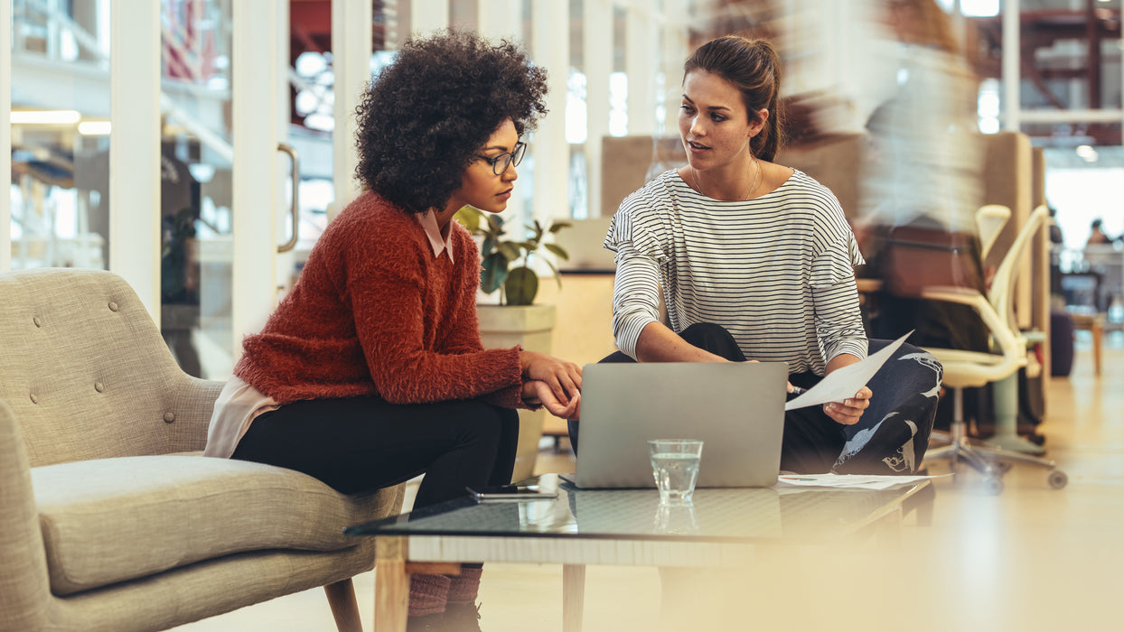 EAN 4038986181235 - AOC E3 27E3QAF pantalla para PC 68,6 cm (27") 1920 x 1080 Pixeles Full HD LED Negro imagen 4