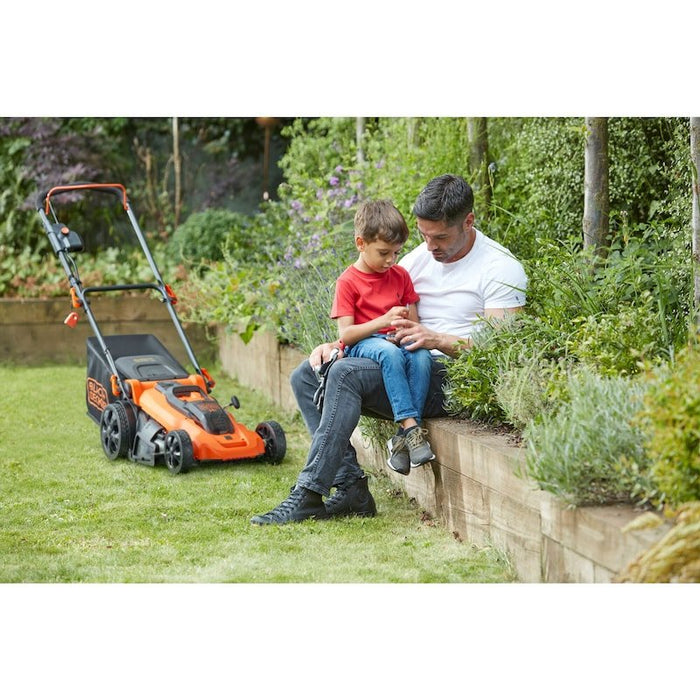EAN 5035048715222 - Black & Decker CLMA4825L2-QW cortadora de césped Cortacésped manual Batería Negro, Naranja imagen 3