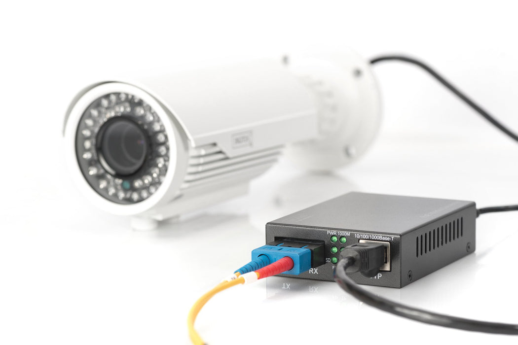 EAN 4016032390022 - Digitus DN-82150 convertidor de medio 1000 Mbit/s 850 nm Multimodo Negro imagen 3