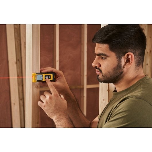 EAN 3253560770655 - Stanley SLM65 Medidor láser de distancias Negro, Amarillo 20 m imagen 10