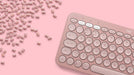 EAN 5099206110533 - Logitech Pebble Keys 2 K380s teclado Universal Bluetooth QWERTZ Alemán Rosa imagen 7