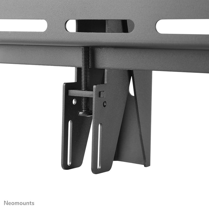 EAN 8717371447366 - Neomounts NS-WMB200PBLACK soporte para pantalla de señalización 132,1 cm (52") Negro imagen 6