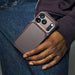 EAN 8721145007267 - Decoded D26IPO17PDW5CN funda para teléfono móvil 16 cm (6.3") Funda cartera Marrón imagen 3