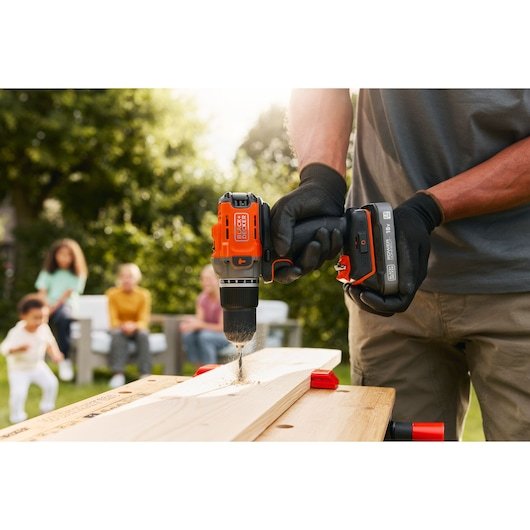 EAN 5035048832882 - Black & Decker BCD383XN-XJ taladro Naranja imagen 2
