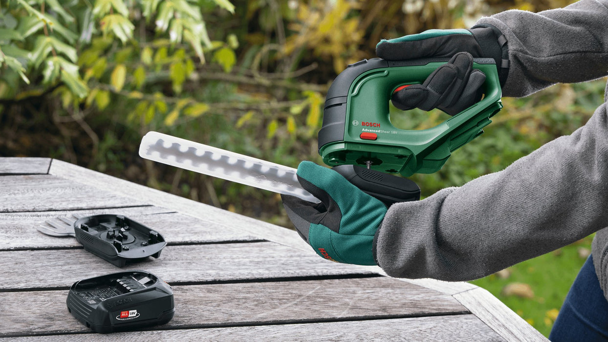 EAN 4059952558417 - Bosch AdvancedShear 18V-10 tijera de césped inalámbrica 10 cm Ión de litio Negro, Verde imagen 5