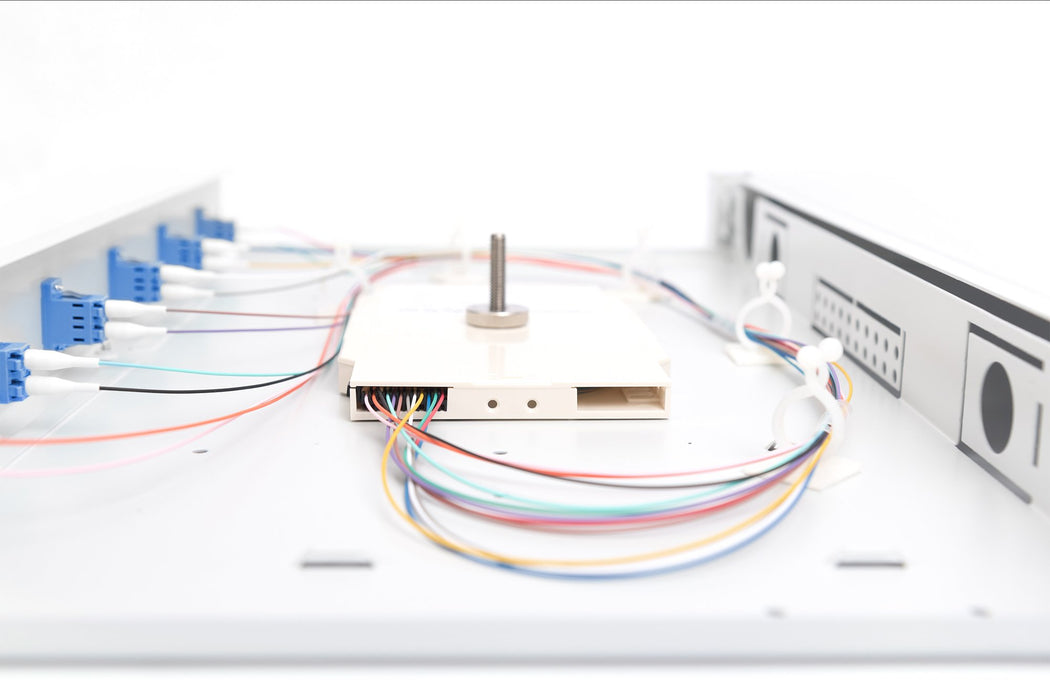 EAN 4016032278429 - Digitus DN-96330/9 adaptador de fibra óptica 1 pieza(s) Gris imagen 6