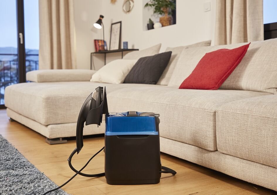 EAN 3121040082270 - Tefal Cube UT2020 Vaporizador manual de prendas 1,1 L 2170 W Negro, Azul imagen 14