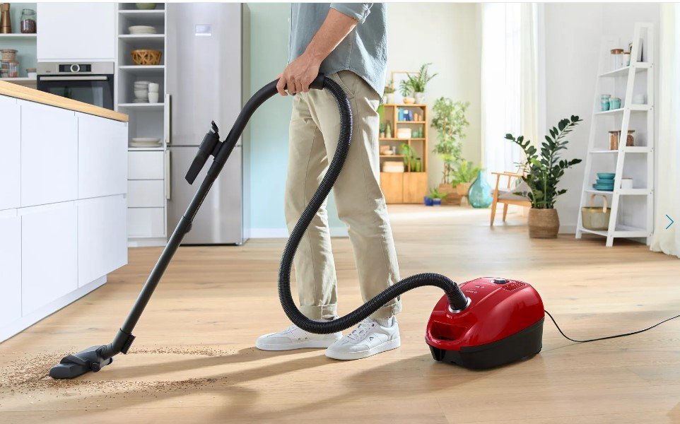 EAN 4242005364039 - Bosch Serie 4 BGD38RD1H aspiradora 4 L Aspiradora de tambor Secar 600 W Bolsa para el polvo imagen 2