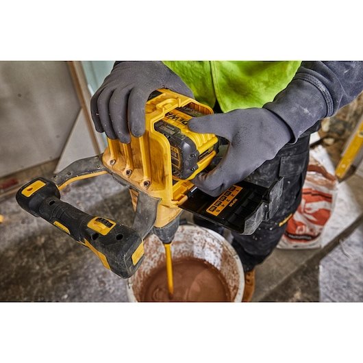 EAN 5035048706794 - DeWALT DCB548-XJ cargador y batería cargable imagen 7