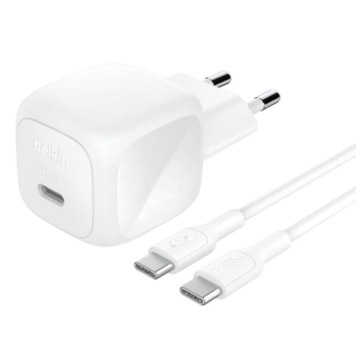 EAN 0745883911004 - Belkin WCA013kq1MWH-B6 Universal Blanco Corriente alterna Carga rápida Interior imagen 1